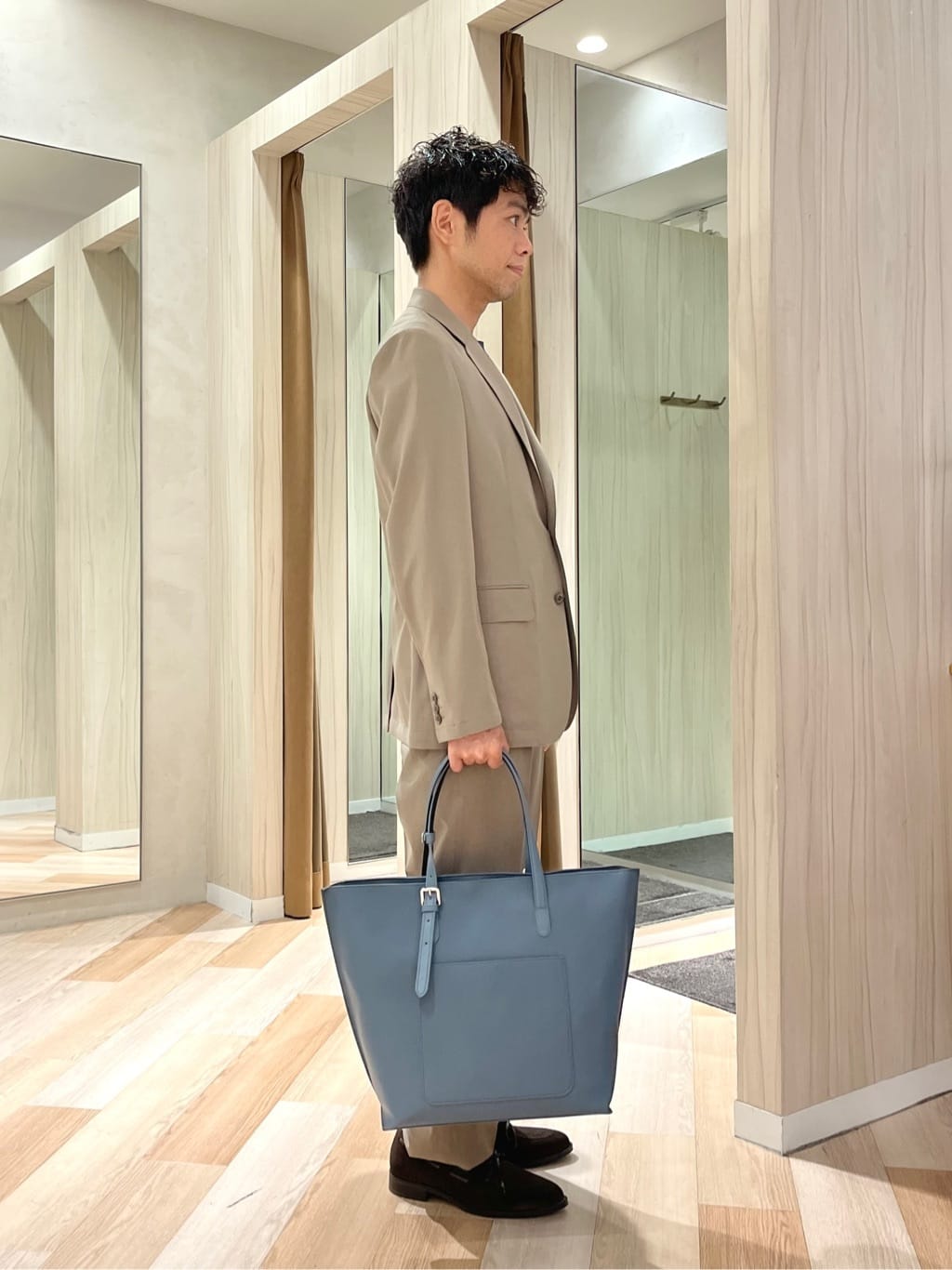 URAさんの「TAKEO KIKUCHI｜【COOL CITY WEAR】アーバンクール ジャケット /接触冷感・吸水速乾」を使ったコーディネート