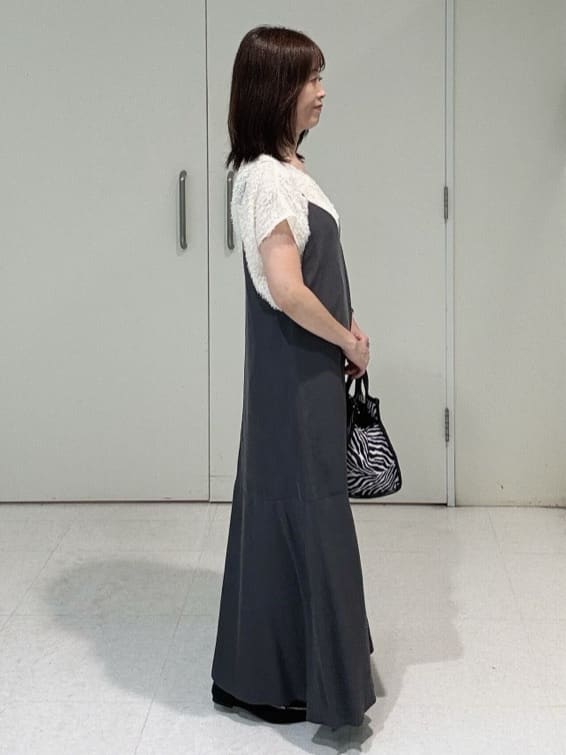 makiさんの「UNTITLED｜【セットアップ可/洗える】フェザーフレンチスリーブブラウス」を使ったコーディネート