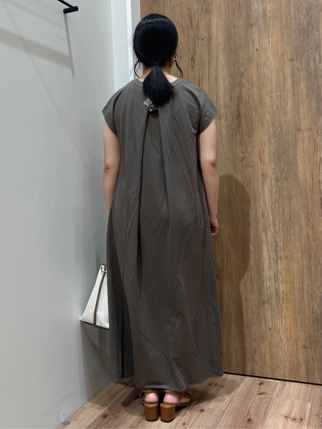 Reinaさんの「grove｜◆【細めのストラップでトレンド感◎】スリムストリングヒールサンダル」を使ったコーディネート