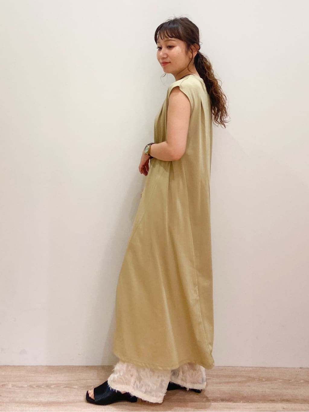 risayanさんの「OPAQUE.CLIP｜カットソーフレアワンピース【接触冷感／洗濯機洗い可】」を使ったコーディネート