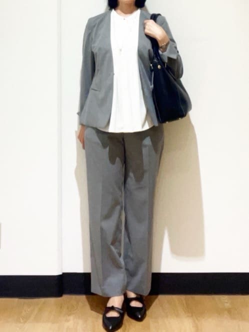 フクさんの「Reflect｜【洗える／セットアップ可】ストレートラインパンツ」を使ったコーディネート