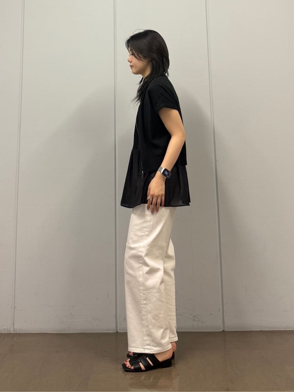 mizukiさんの「INDIVI｜【褒められデニム】ワイドストレート デニムパンツ」を使ったコーディネート