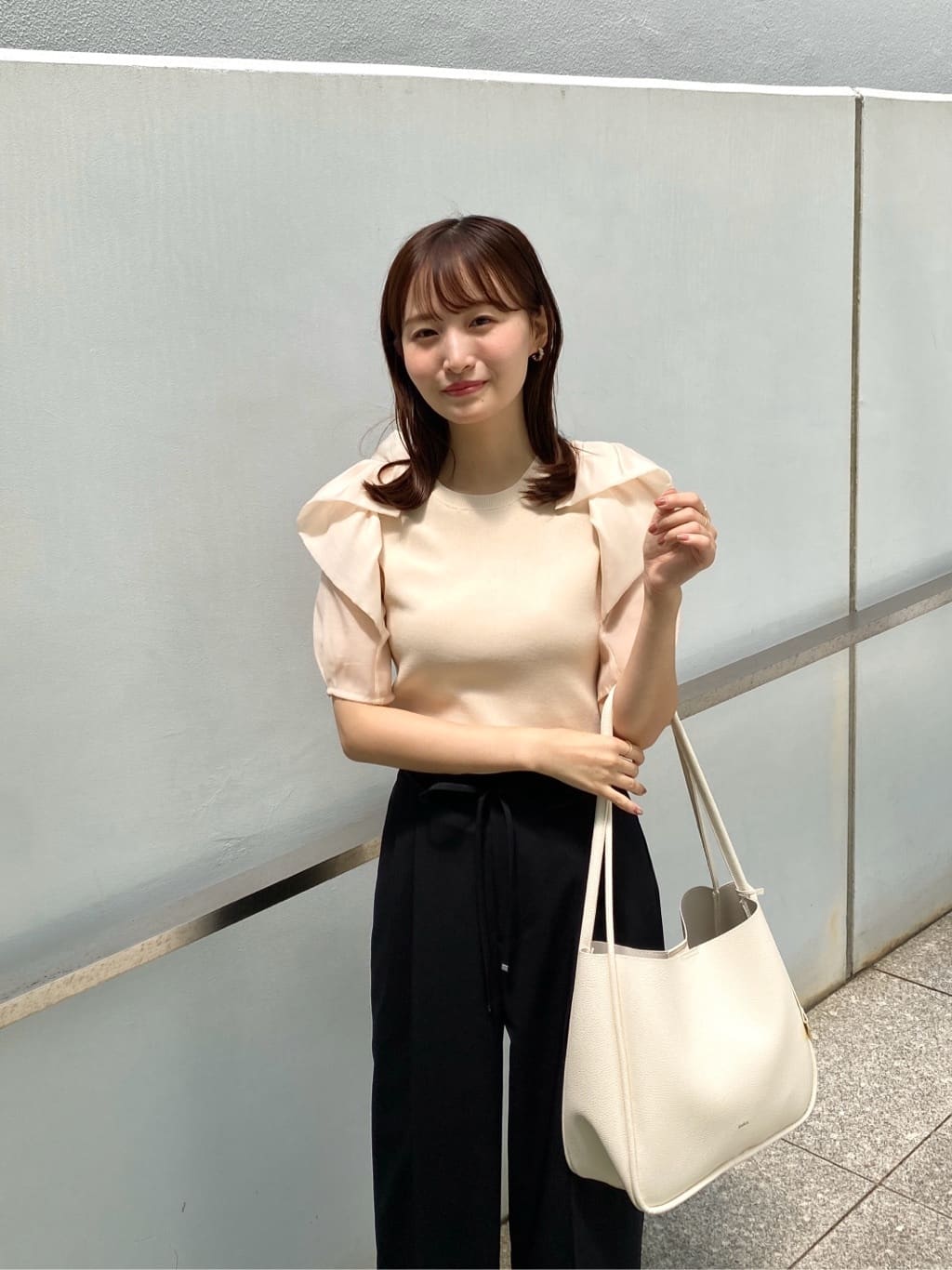 みさかさんの「index｜リボンスリーブドッキングニット【洗濯機洗い可／抗ピル】」を使ったコーディネート