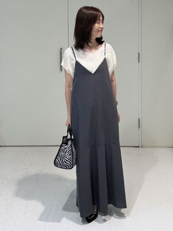 makiさんの「UNTITLED｜【セットアップ可/洗える】フェザーフレンチスリーブブラウス」を使ったコーディネート
