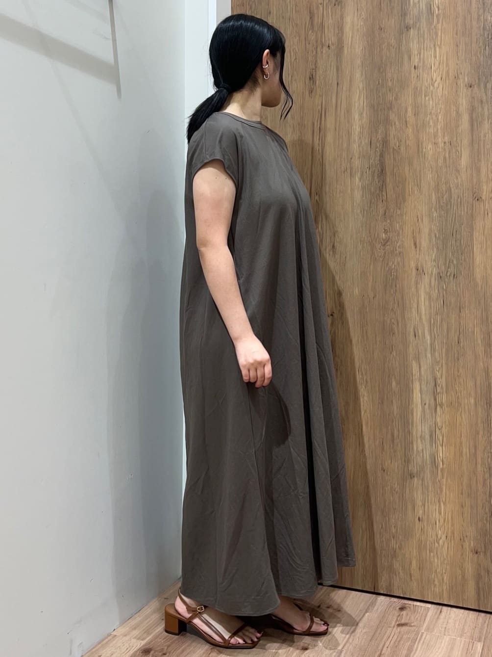 Reinaさんの「grove｜◆【細めのストラップでトレンド感◎】スリムストリングヒールサンダル」を使ったコーディネート