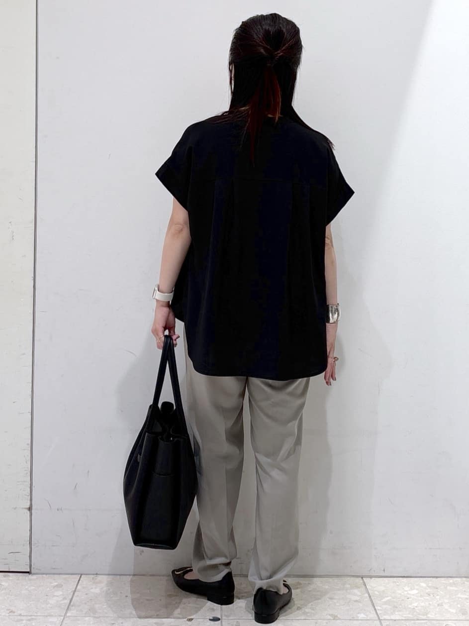 mameさんの「OPAQUE.CLIP｜《7色展開／SS-LLサイズ》ストレッチスキッパーブラウス／セットアップ対応【洗濯機洗い可／防シワ】」を使ったコーディネート