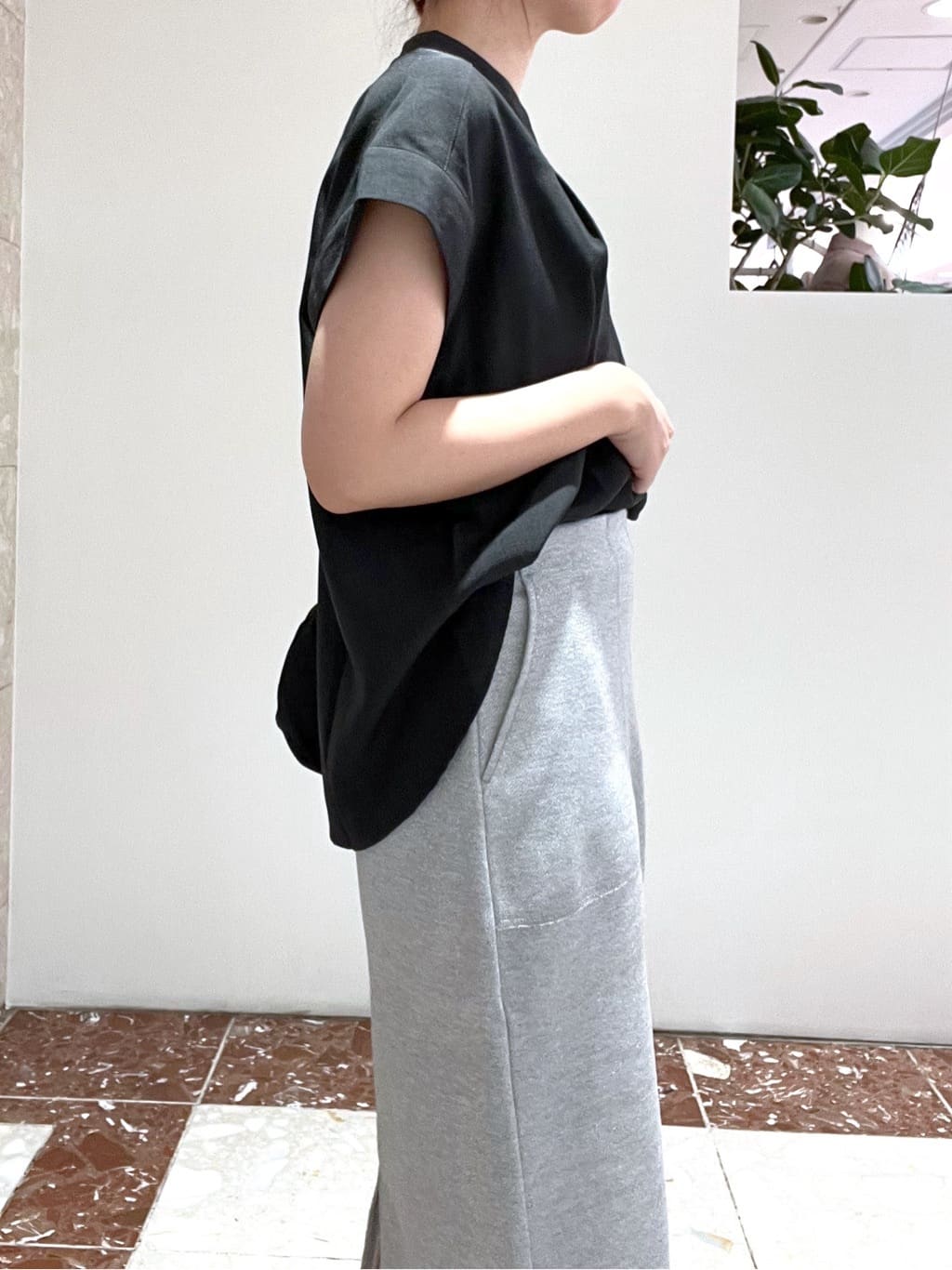 Makinoさんの「Dessin｜【2点セット/ウエストゴム/洗える】スキッパ―シャツ＆ストレートパンツセット」を使ったコーディネート