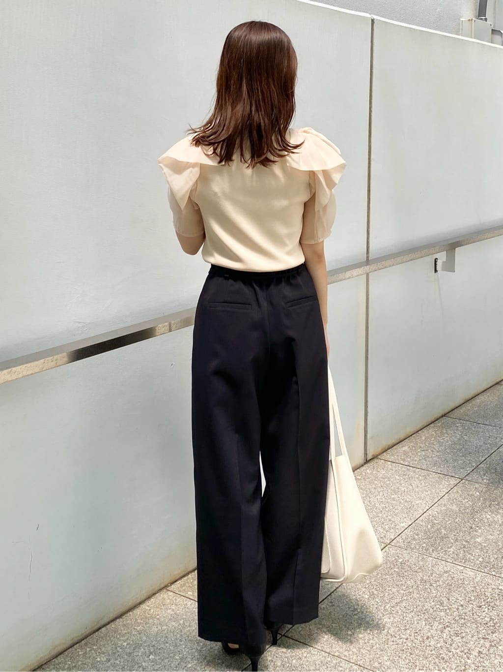 みさかさんの「index｜リボンスリーブドッキングニット【洗濯機洗い可／抗ピル】」を使ったコーディネート