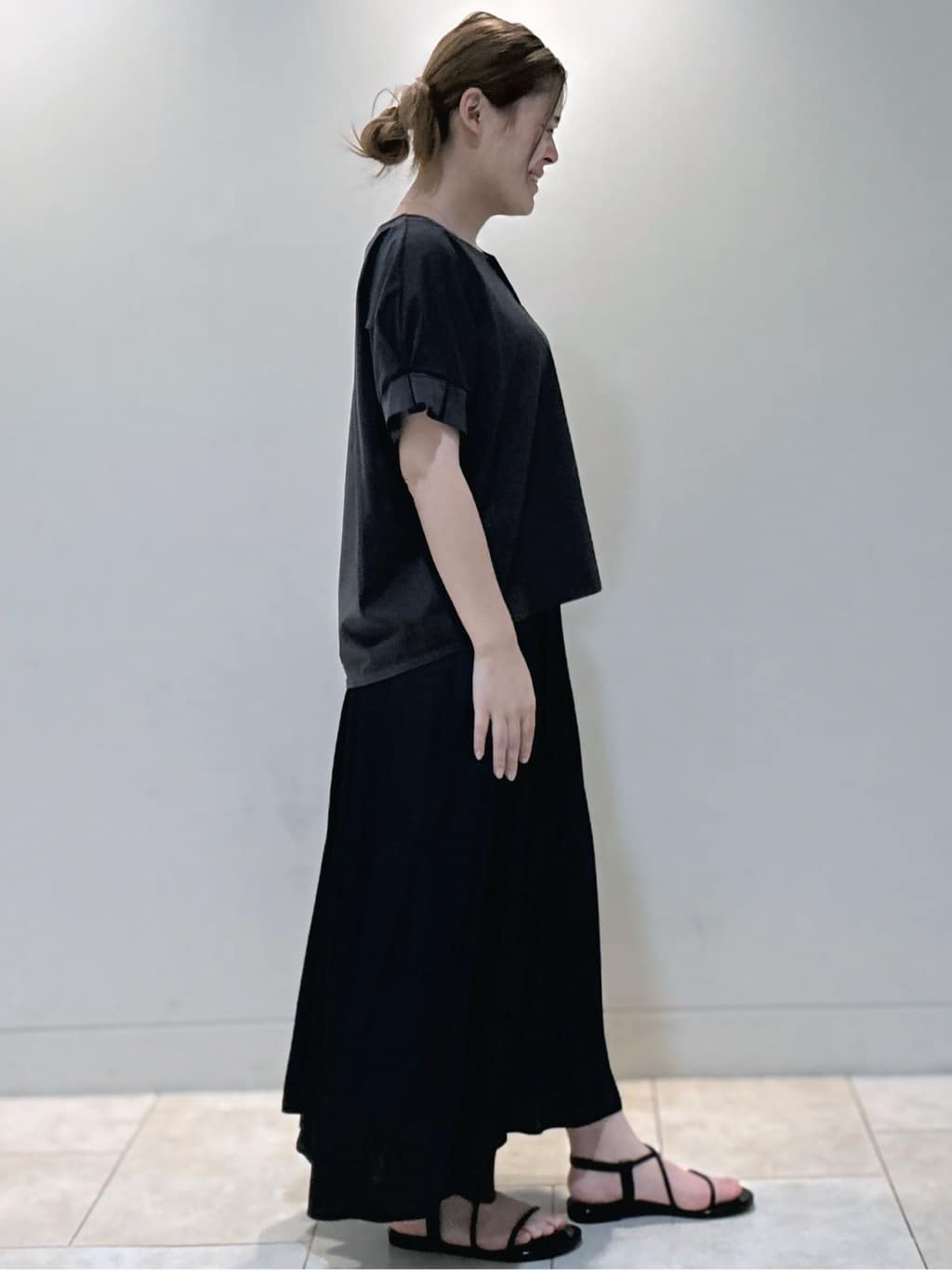 S&auml;K&iuml;さんの「Reflect｜【ウエストゴム仕様／長く着られる◎】スカーチョパンツ」を使ったコーディネート