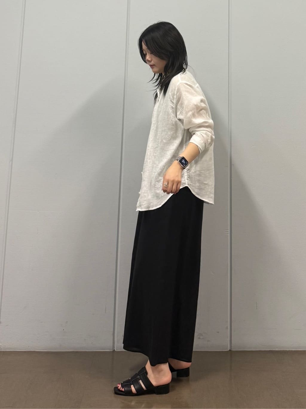 mizukiさんの「INDIVI｜【洗える／清涼感◎】ワイドフレアパンツ／スカーチョ」を使ったコーディネート
