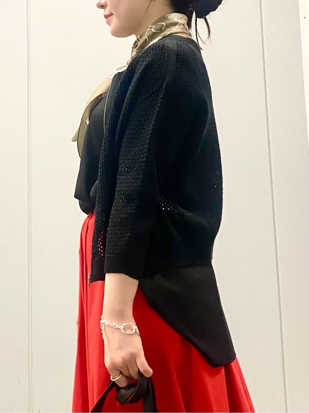 misakiさんの「INDIVI｜【バックシャン】デザインTブラウス」を使ったコーディネート