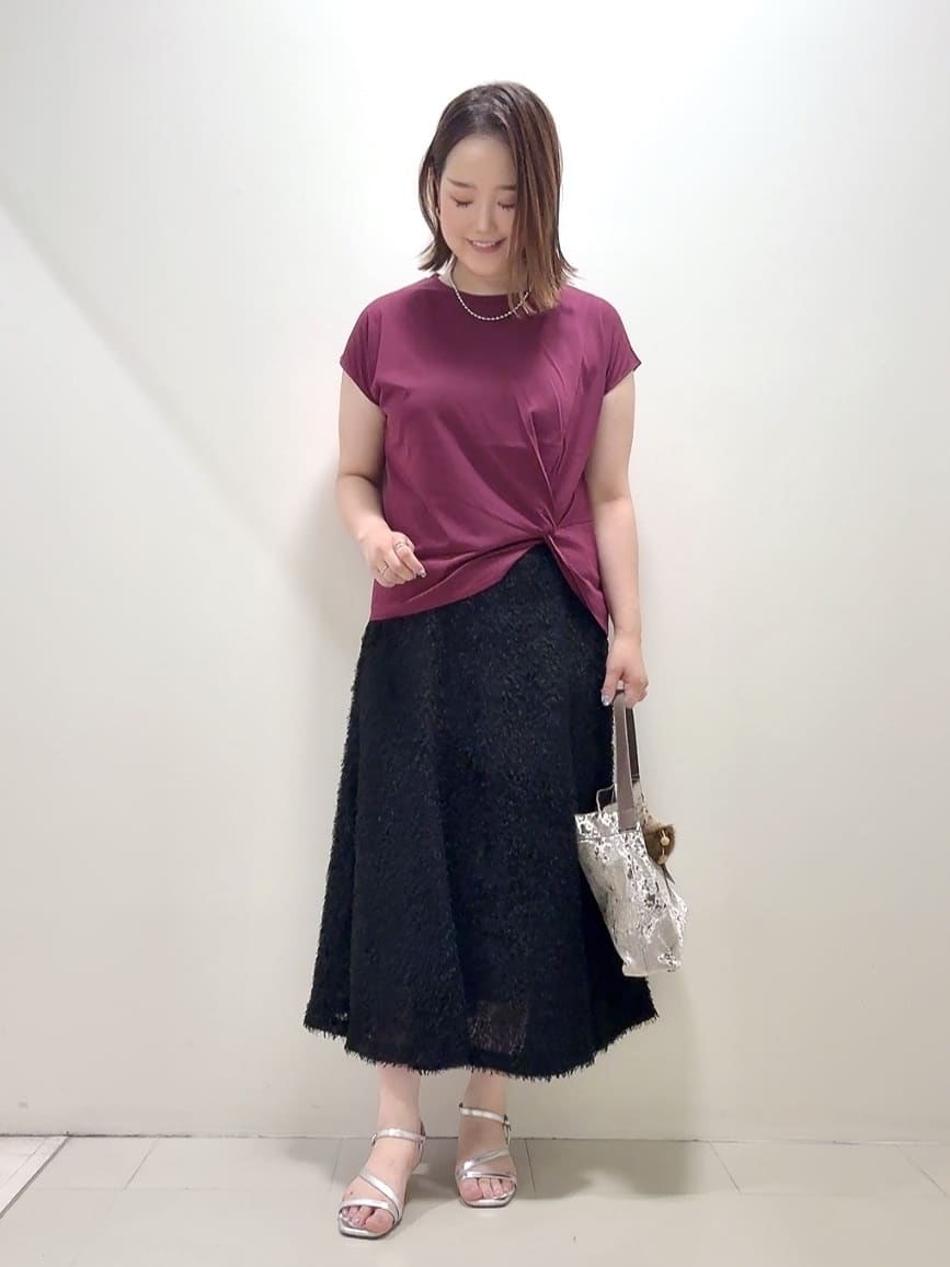 YUIさんの「UNTITLED｜【洗える/Tシャツ】ツイストプルオーバー」を使ったコーディネート