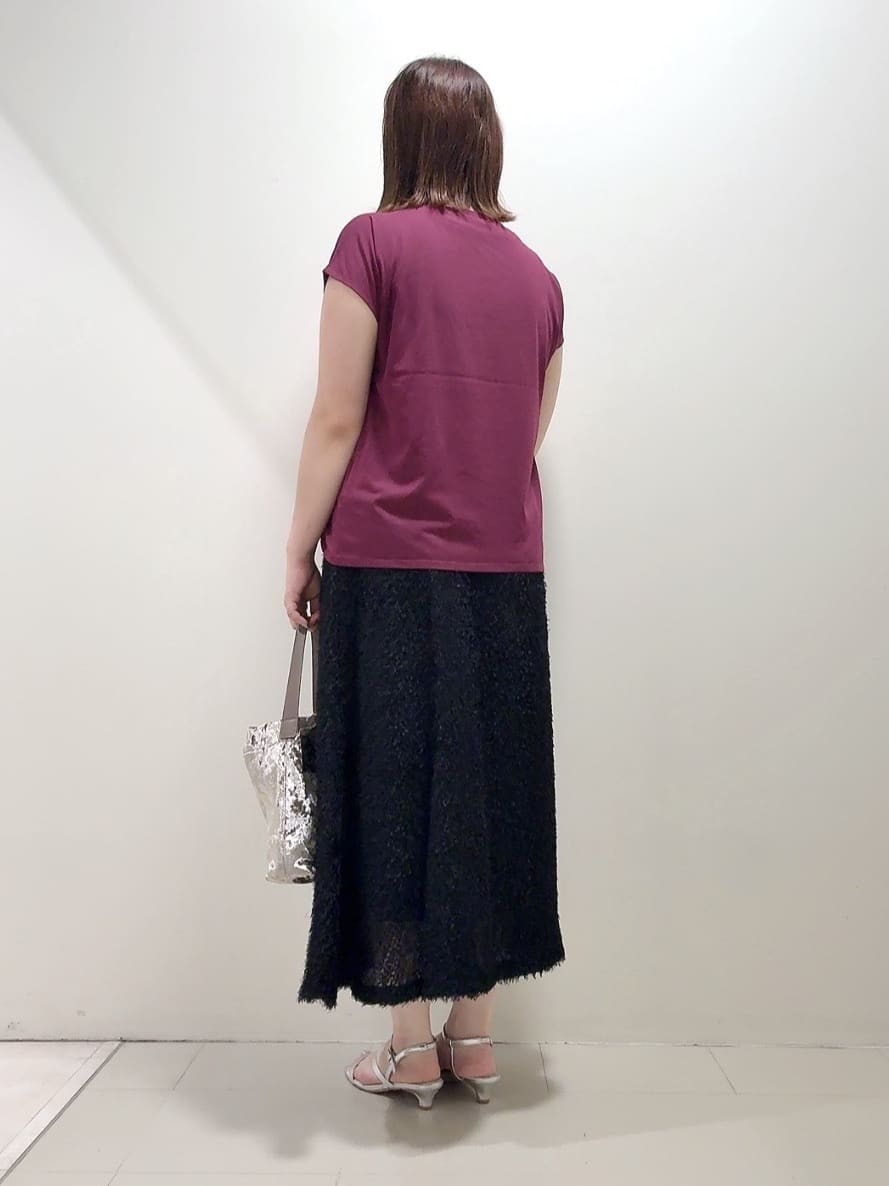YUIさんの「UNTITLED｜【洗える/Tシャツ】ツイストプルオーバー」を使ったコーディネート