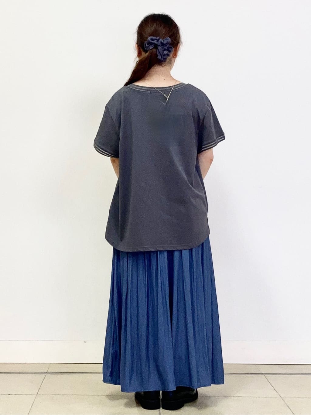 tomominさんの「Reflect｜【インナーにおすすめ◎】シアーネックデザインプルオーバー」を使ったコーディネート