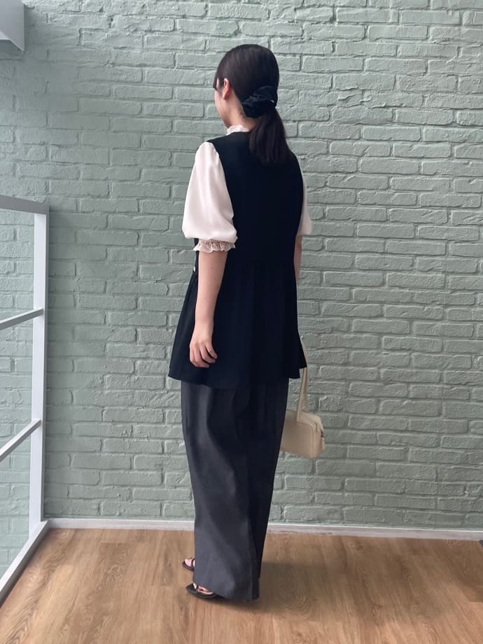 abeさんの「Couture brooch｜【華やか・大人可愛い・5分袖】エンブロレース前後2WAYブラウス」を使ったコーディネート