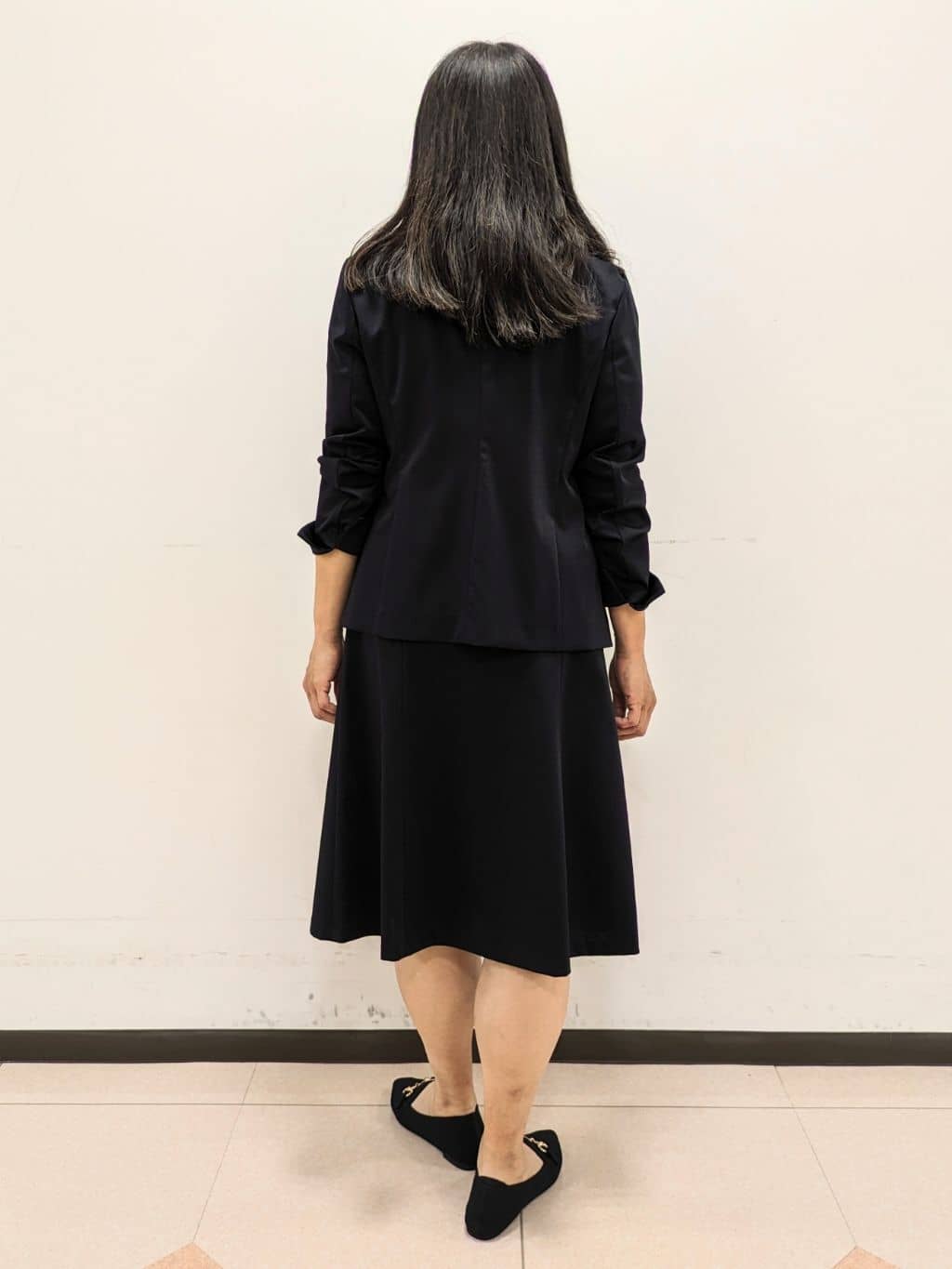 ともさんの「UNTITLED｜◆【通勤/二の腕カバー】ジオメチェック ボウタイブラウス」を使ったコーディネート