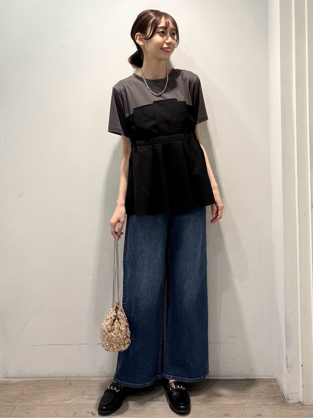 ぶまりんさんの「OPAQUE.CLIP｜タックビスチェドッキングカットソー【洗濯機洗い可】」を使ったコーディネート