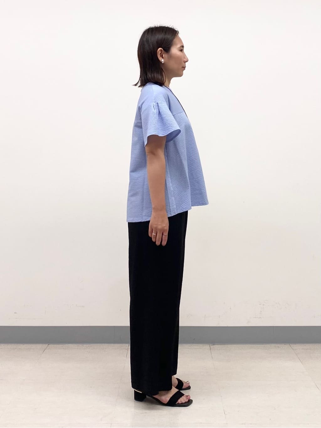 YUKARIさんの「INDIVI｜【洗える／UVケア／SETUP可能】ドロストワイドパンツ」を使ったコーディネート