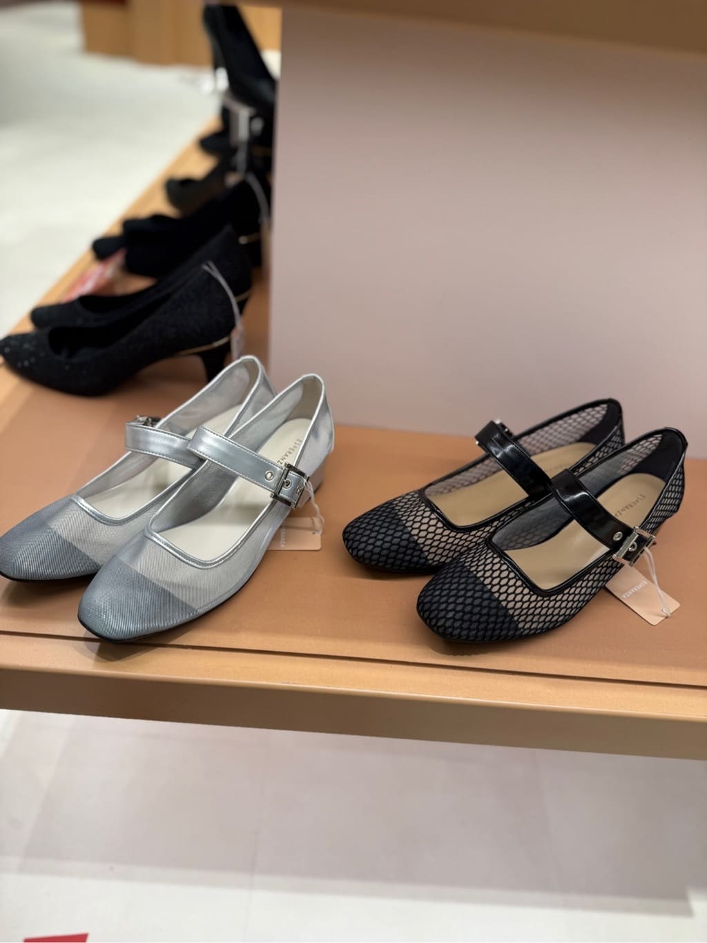 neinaさんの「ESPERANZA｜メッシュフラットパンプス」を使ったコーディネート