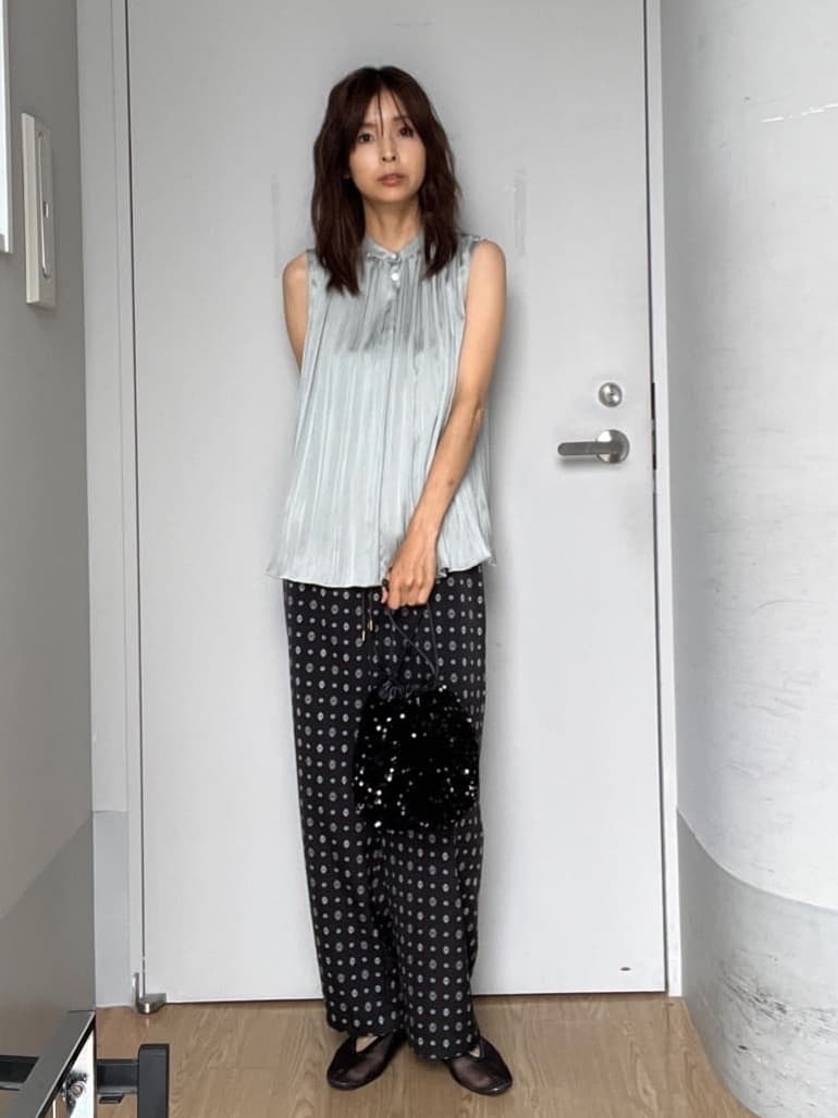 misaさんの「DRESSTERIOR｜スパンコール2WAY巾着バッグ」を使ったコーディネート