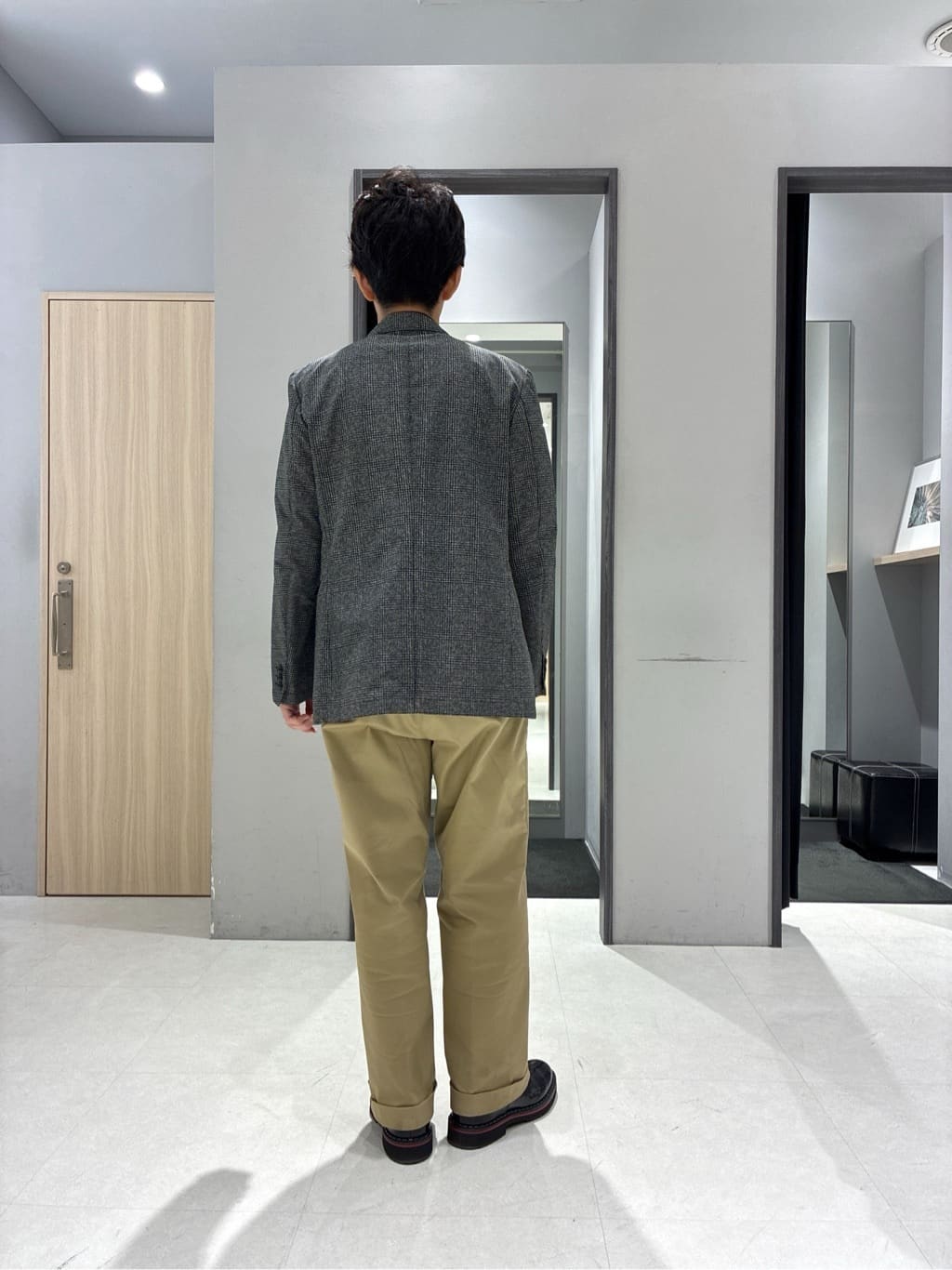わいずみさんの「TAKEO KIKUCHI｜【抗菌防臭】COOL DOTS（R）ドビープリント ジャケット」を使ったコーディネート