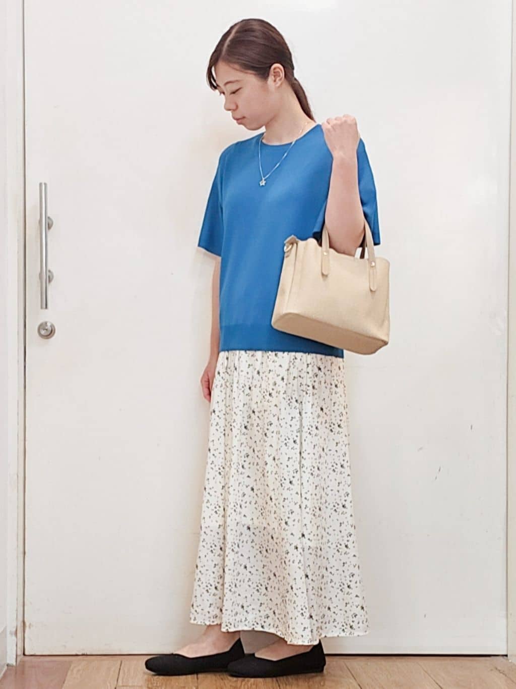 miyaさんの「SHOO･LA･RUE｜【S-LL】二の腕はカバーして魅せる フレアスリーブニット」を使ったコーディネート