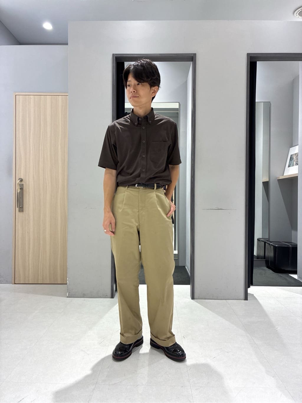 わいずみさんの「TAKEO KIKUCHI｜【抗菌防臭】COOL DOTS（R）ドビープリント ジャケット」を使ったコーディネート