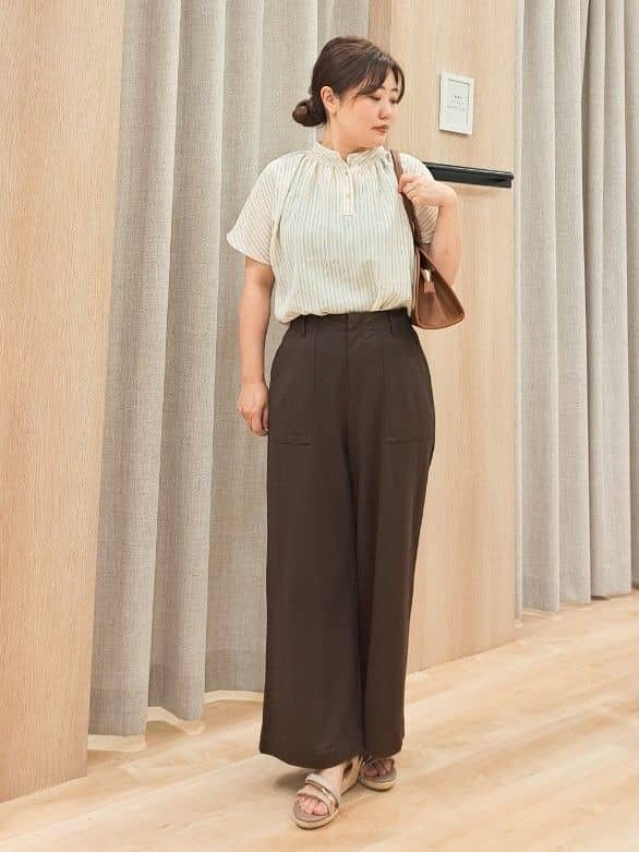 ふるさんの「grove｜【接触冷感】見た目はきちんと、着心地はらくちん クロップドベイカーパンツ」を使ったコーディネート