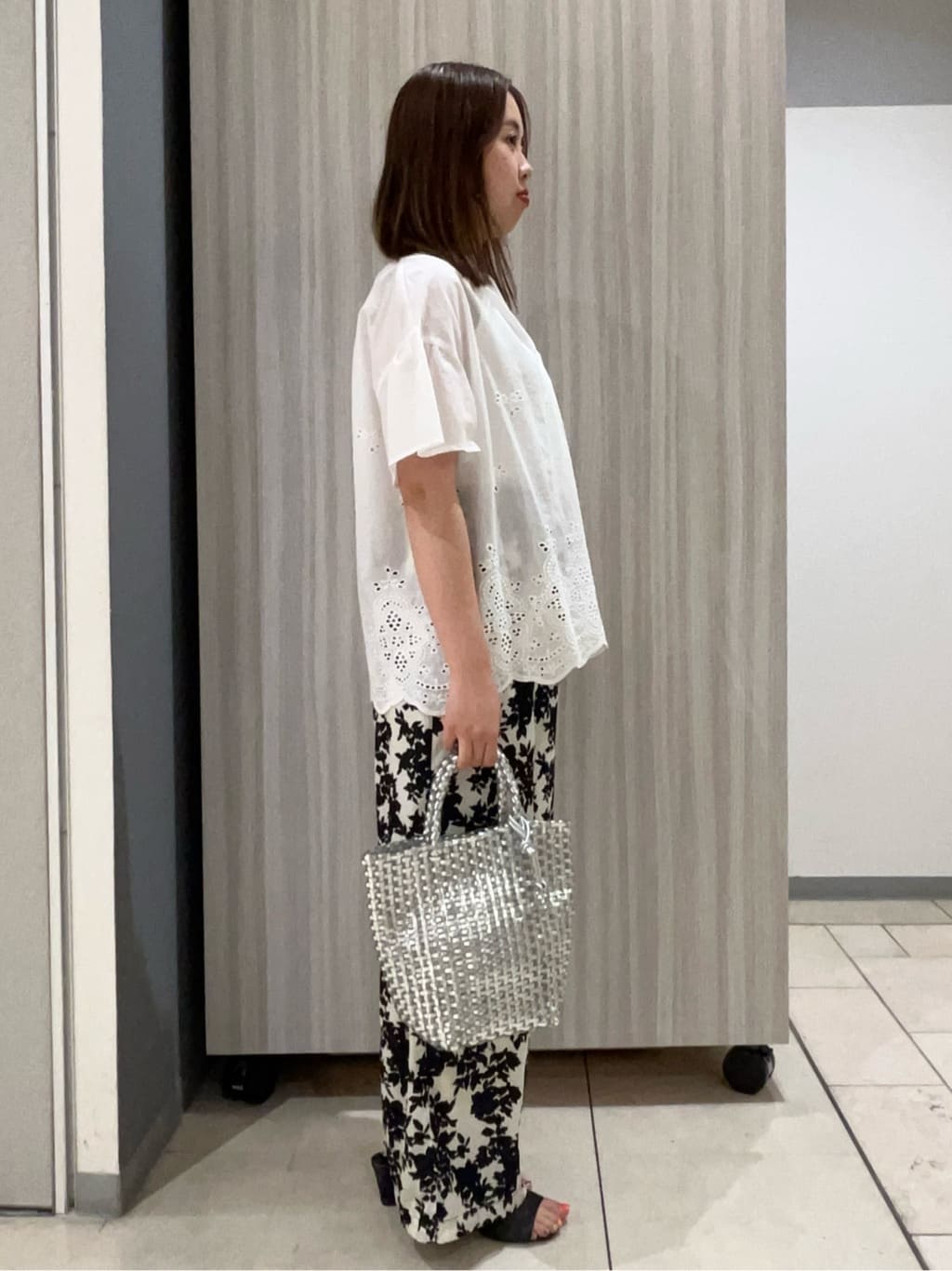 kanoさんの「UNTITLED｜【ステンレス】カーヴィプレートショートネックレス」を使ったコーディネート