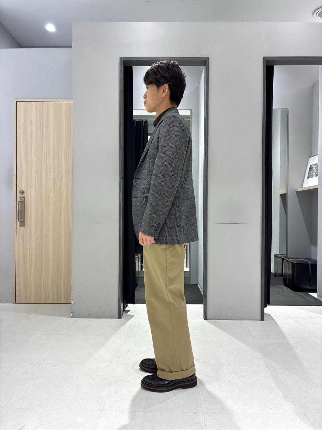 わいずみさんの「TAKEO KIKUCHI｜【抗菌防臭】COOL DOTS（R）ドビープリント ジャケット」を使ったコーディネート
