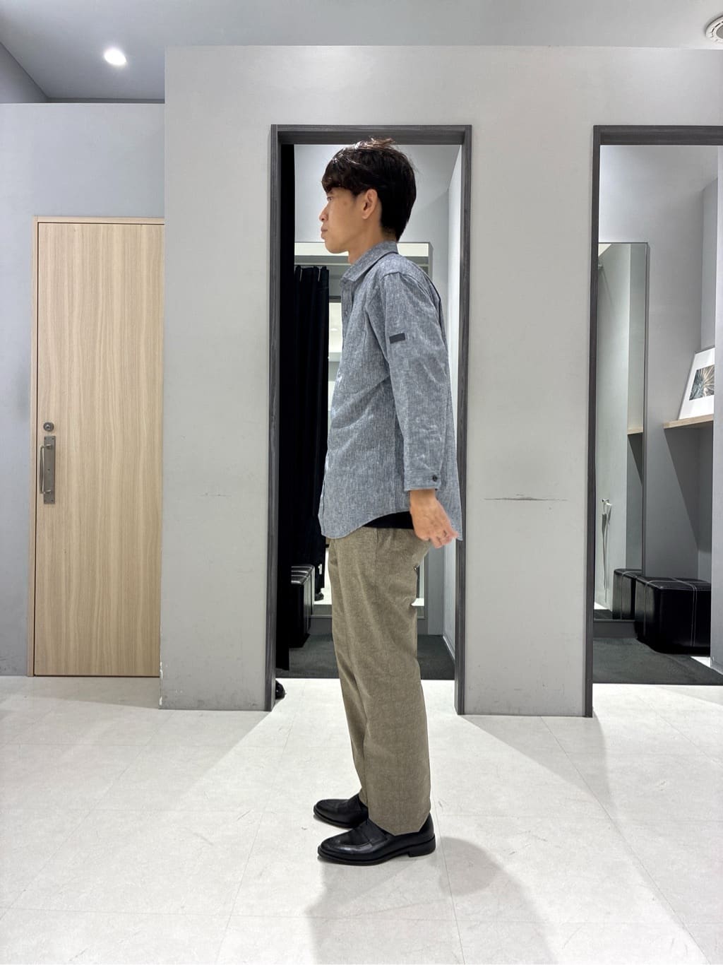 わいずみさんの「TAKEO KIKUCHI｜【抗菌防臭／5サイズ展開】ハイゲージポンチ Tシャツ」を使ったコーディネート