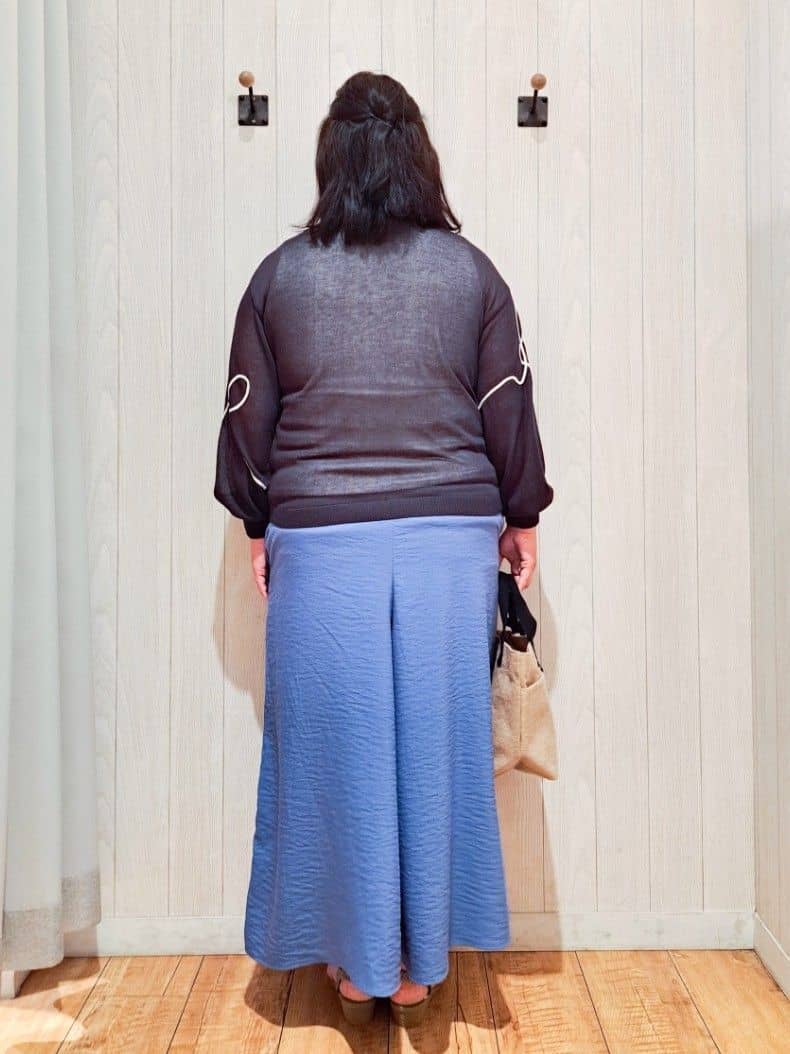 kotomiさんの「SHOO･LA･RUE｜ニュアンスデザインがこなれ見え 刺繍デザイン シアーカーディガン」を使ったコーディネート