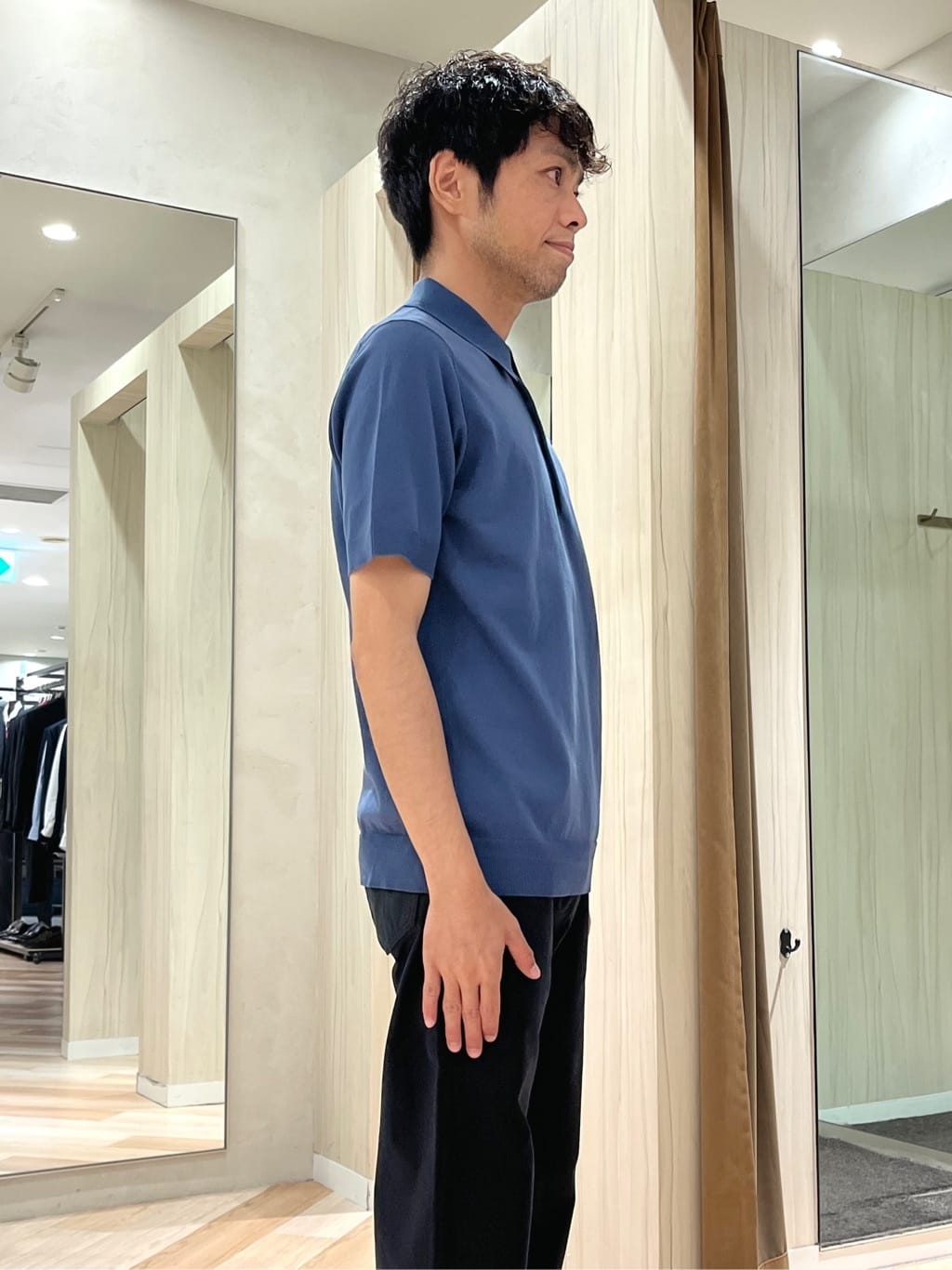 URAさんの「TAKEO KIKUCHI｜【Made in JAPAN】播州織 ストレッチ パンツ」を使ったコーディネート