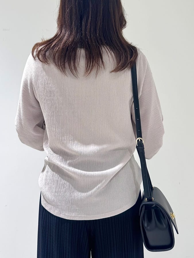 そんさんの「INDIVI｜【UVケア／吸汗速乾】凹凸素材ねじり袖トップス」を使ったコーディネート
