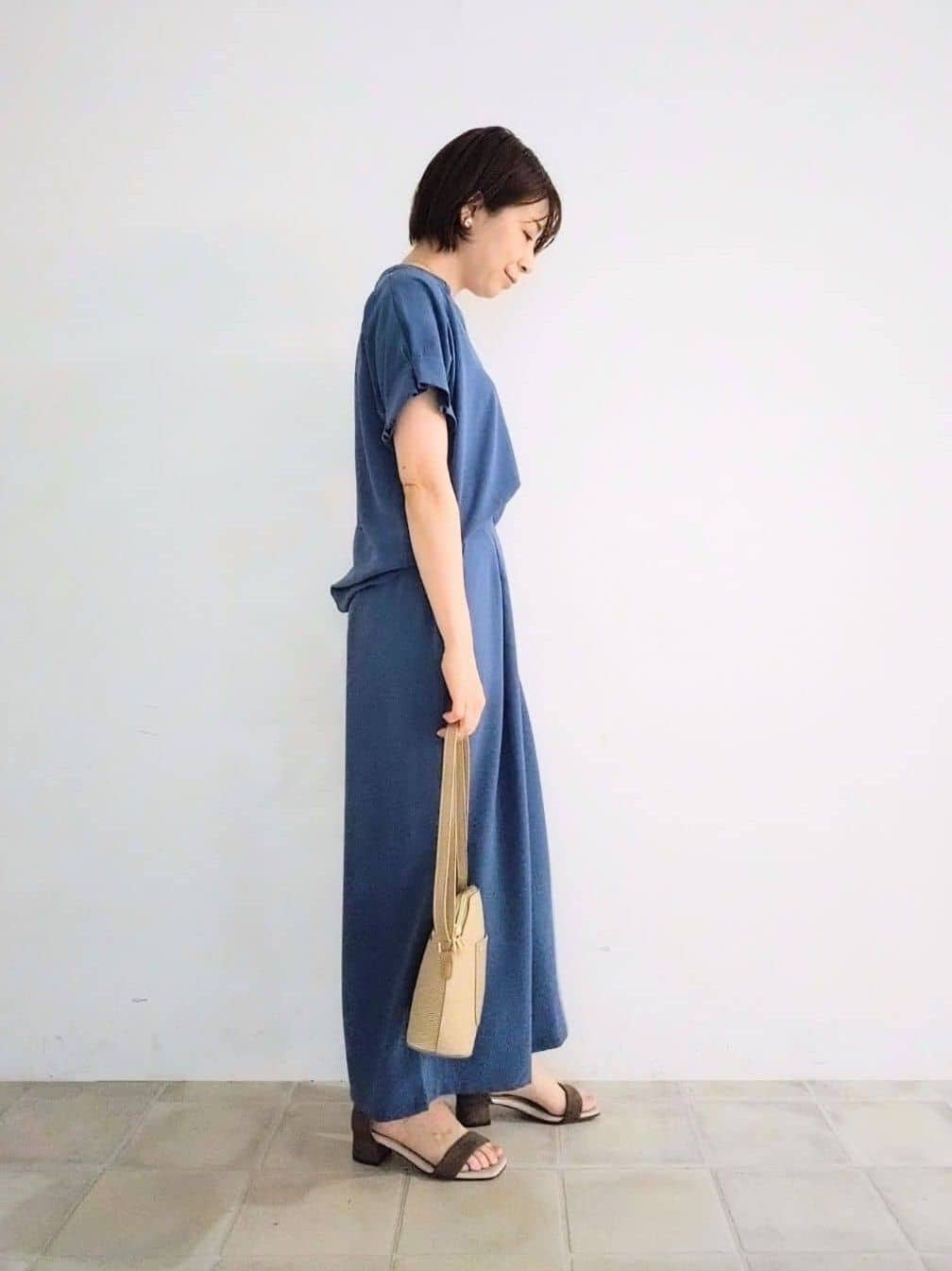 miomioさんの「SHOO･LA･RUE｜【セットアップ可/ひんやり】下半身カバーにも タックスカーチョ」を使ったコーディネート