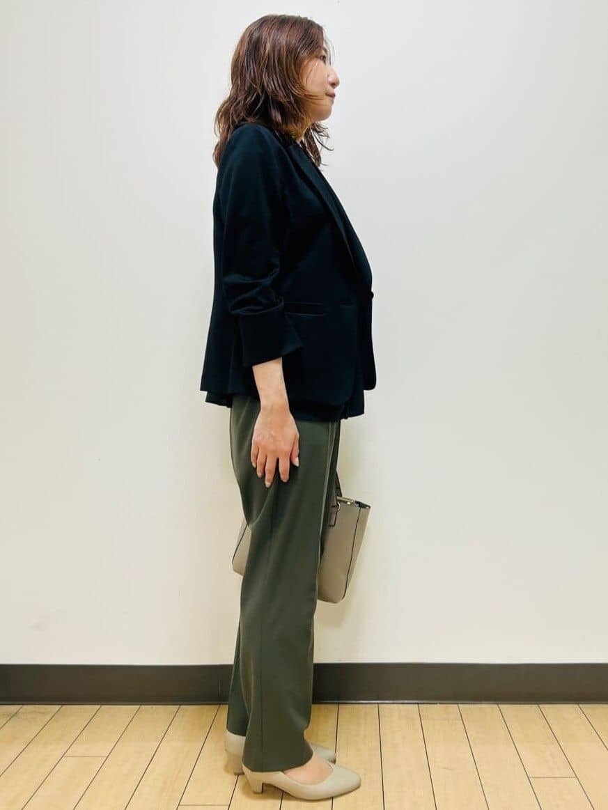 miiiさんの「Reflect｜【インナーに◎／すっきり見え！長め丈】タックデティールブラウス」を使ったコーディネート