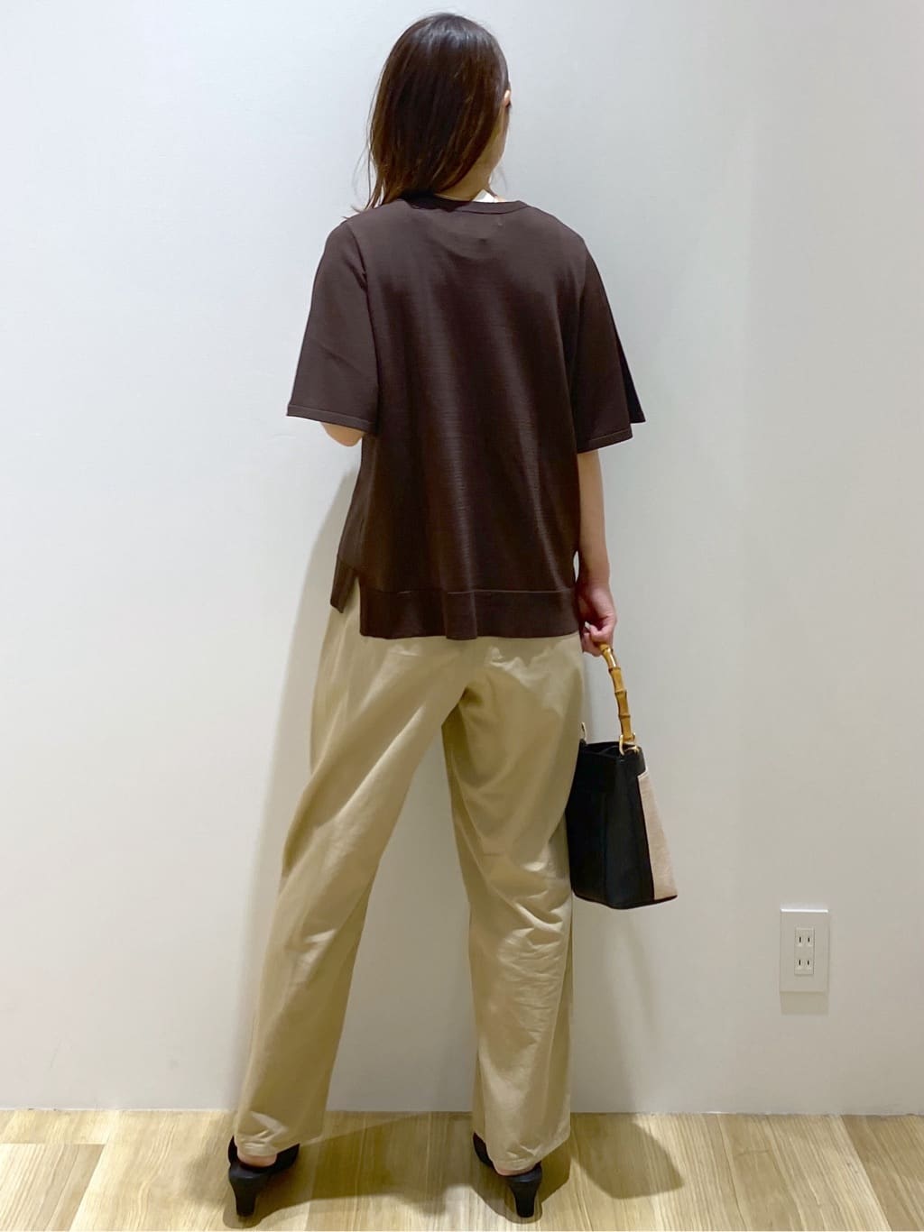 えりさんの「OPAQUE.CLIP｜カーブタックパンツ【洗濯機洗い可】」を使ったコーディネート