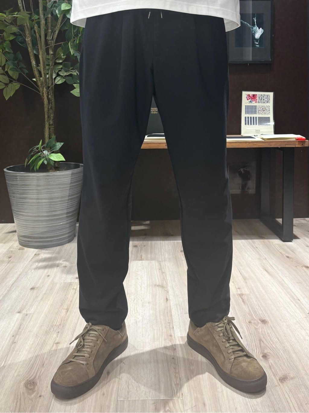 Kaiさんの「TAKEO KIKUCHI｜【COOL CITY WEAR】エアートール パンツ /接触冷感・通気性」を使ったコーディネート
