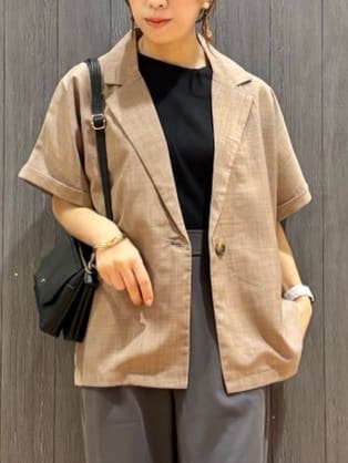 meiさんの「SHOO･LA･RUE｜【S-LL/ひんやり】インせず決まる 楽してきれいなレース付きトップス」を使ったコーディネート