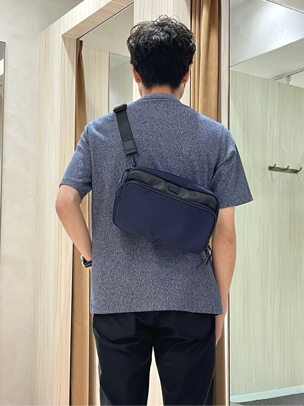 URAさんの「TAKEO KIKUCHI｜【Made in JAPAN】播州織 ストレッチ パンツ」を使ったコーディネート