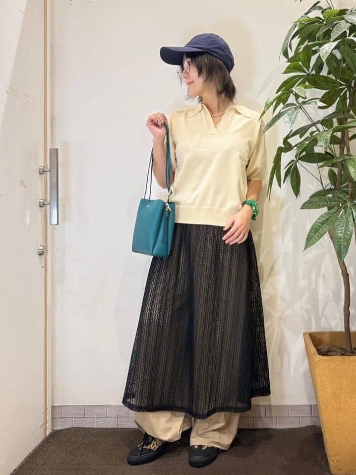 misakiさんの「SHOO･LA･RUE｜【S-LL/洗える】大人の抜け感 スキッパーニット」を使ったコーディネート