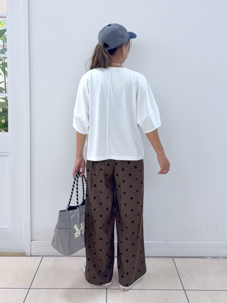 Osawaさんの「Dessin｜【二の腕カバー／UVカット】ランタンスリーブカットソー」を使ったコーディネート