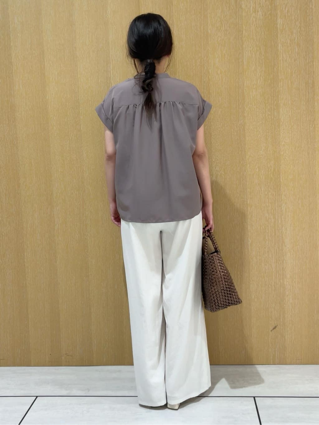 Sachinaさんの「UNTITLED｜メタリックメッシュトート」を使ったコーディネート