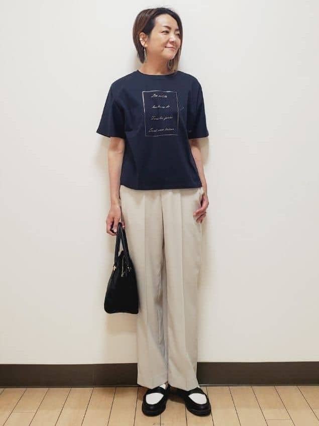yuuさんの「Reflect｜【マシンウォッシュ可】リネンライクフレアパンツ」を使ったコーディネート