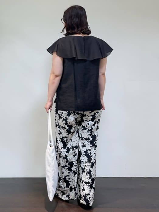 Asamiさんの「UNTITLED｜【きれいめ/洗える/フリル】ラッフルシアーブラウス」を使ったコーディネート