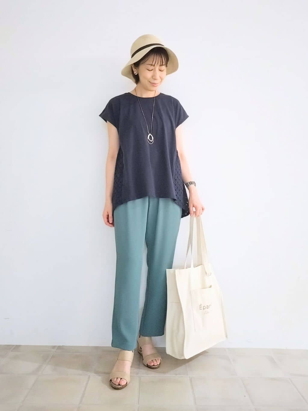 miomioさんの「SHOO･LA･RUE｜【S-LL/体型カバー】インせずサマ見え レースドッキングトップス」を使ったコーディネート