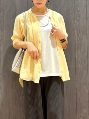 meiさんの「SHOO･LA･RUE｜【洗濯機可/柄が選べる】さらさら楽ちん プリーツ ワイドパンツ」を使ったコーディネート