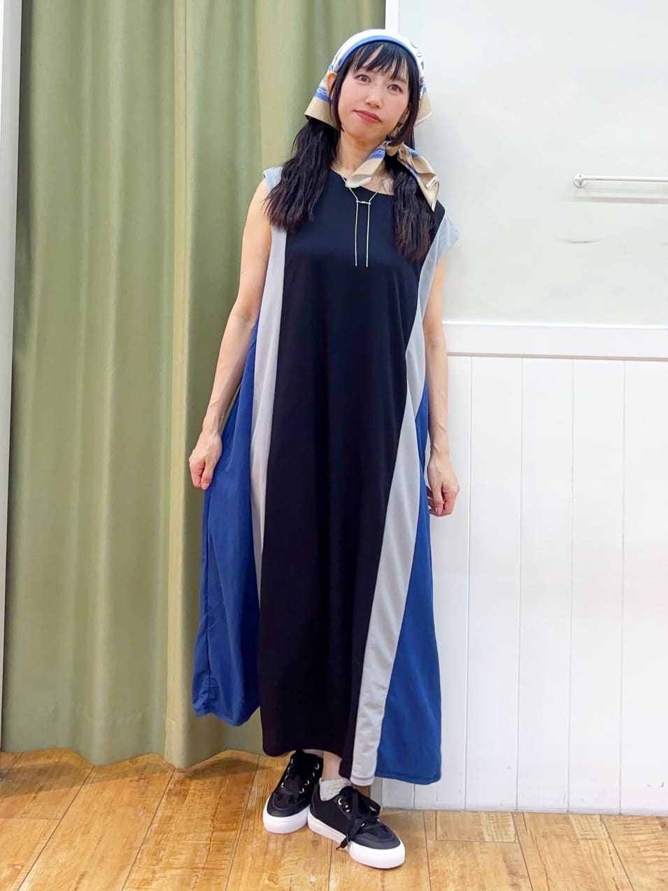 ゆうさんの「SHOO･LA･RUE｜キラッと光るラメとスパンコールが印象的 メッシュカーディガン」を使ったコーディネート
