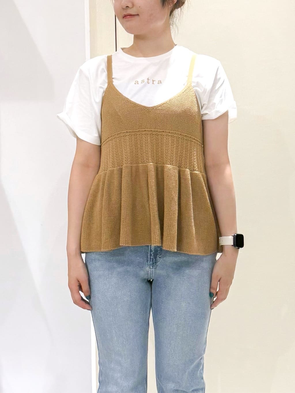sayaさんの「OPAQUE.CLIP｜カギ針風ニットキャミビスチェ【洗濯機洗い可】」を使ったコーディネート