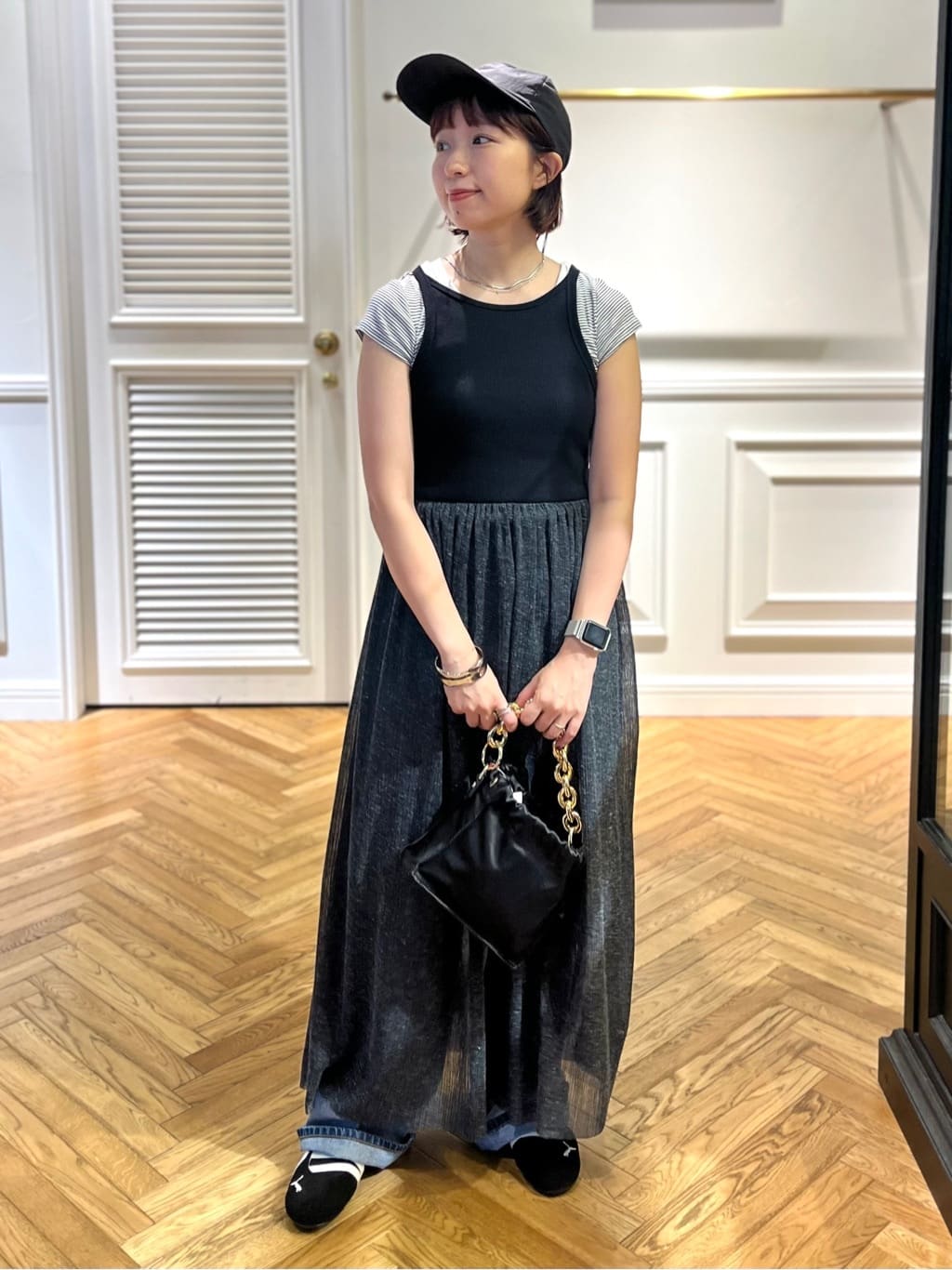 つじ まこさんの「DRESSTERIOR｜Carouselambra（ケラウズランブラ）【別注】BOAT TANK TOP DRESS」を使ったコーディネート